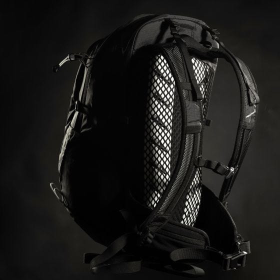 Pentagon Minor Reppu 28 L - Musta